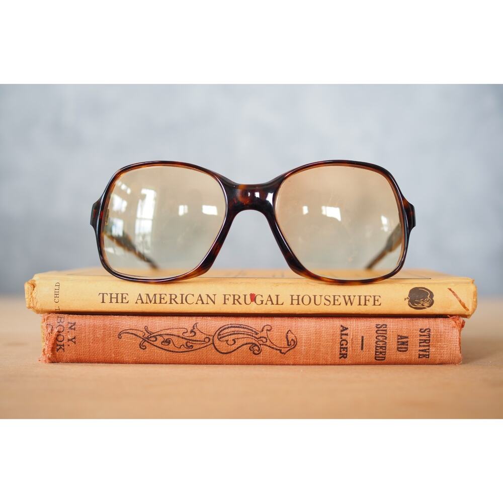 1970s Sunglasses France Yellow Lens Vintage Glam retro Grandma Chic Size 54-19